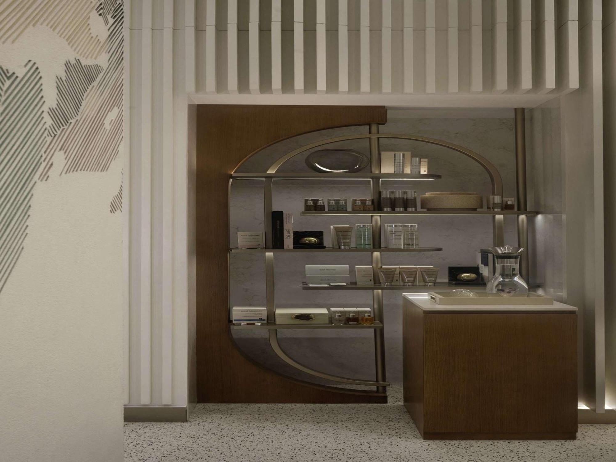 So/ Uptown Dubai Hotel Buitenkant foto The entrance to the laboratory