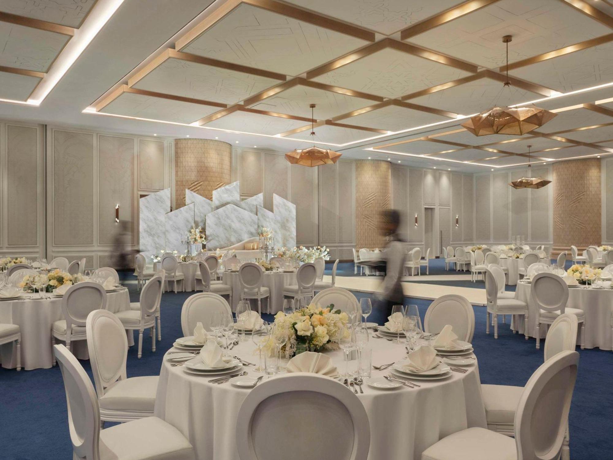So/ Uptown Dubai Hotel Buitenkant foto The ballroom