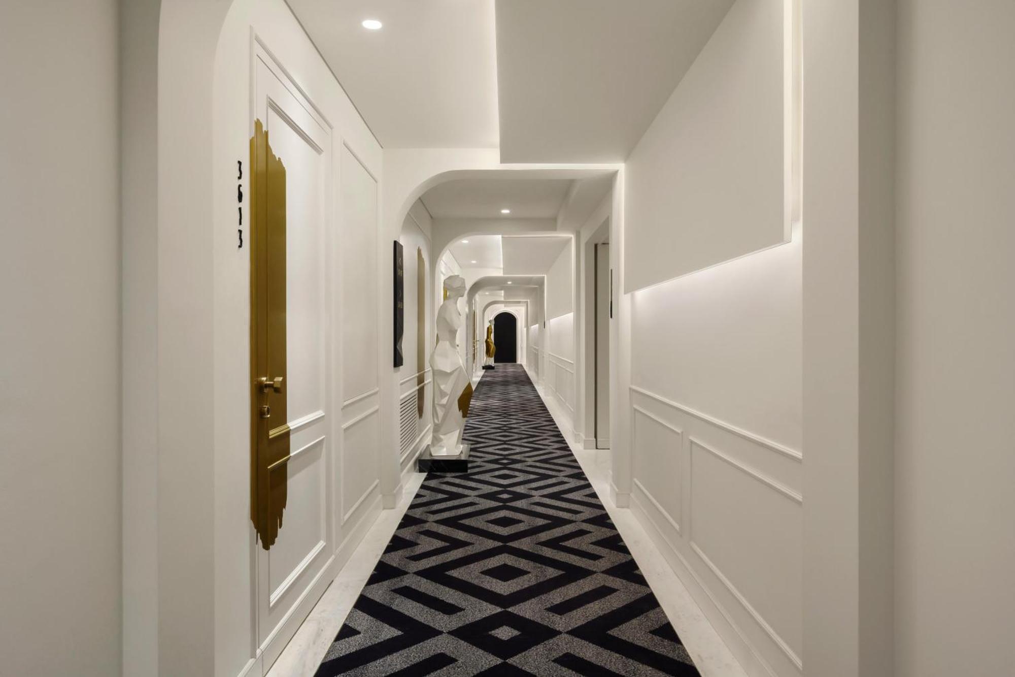 So/ Uptown Dubai Hotel Buitenkant foto Corridor