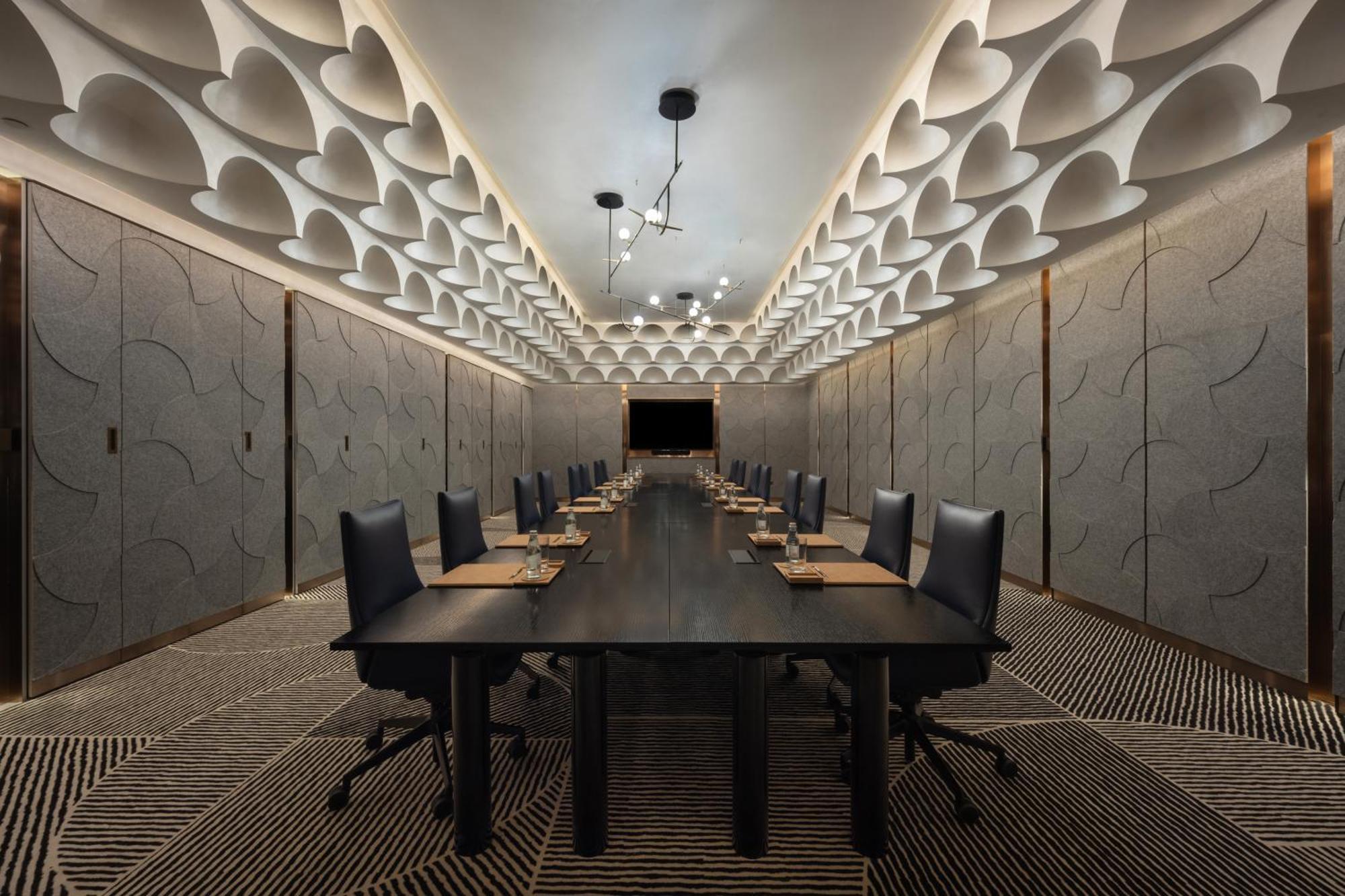 So/ Uptown Dubai Hotel Buitenkant foto The boardroom at the National Museum of Singapore