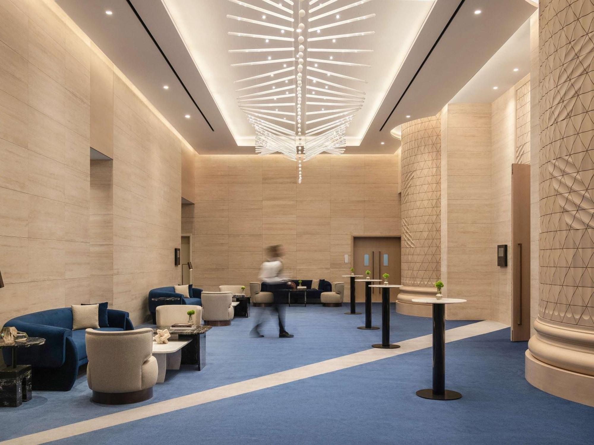 So/ Uptown Dubai Hotel Buitenkant foto The interior of the hotel